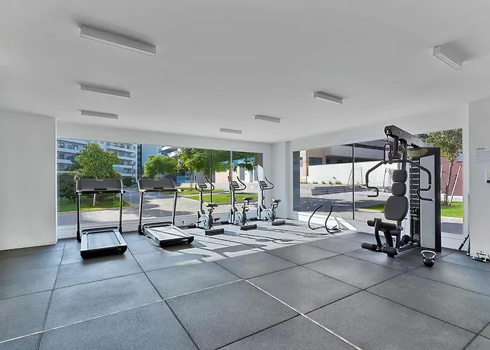 Modern With Rooftop Pool Nueva Andalucia 公寓 马尔韦利亚