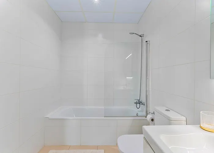 公寓 Modern With Rooftop Pool Nueva Andalucia 马尔韦利亚